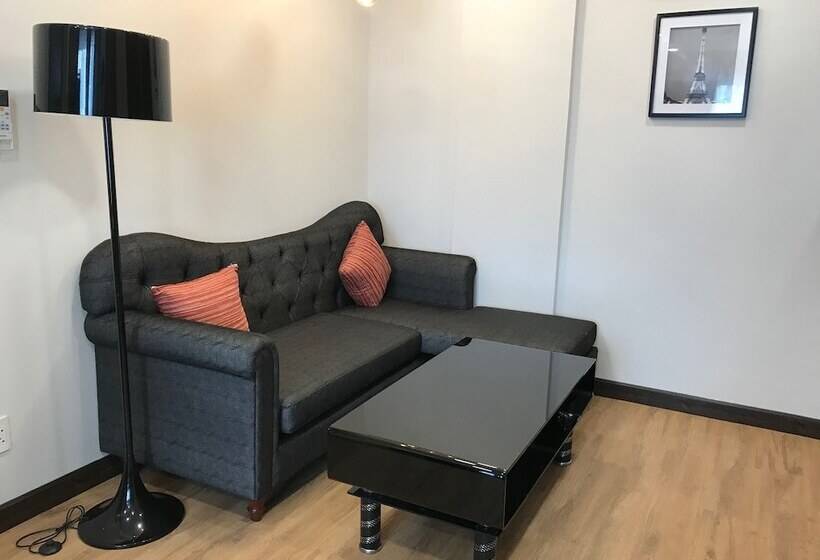 آپارتمان 2 خوابه, Emerald Central