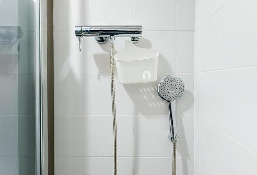 اتاق استاندارد, Hostal 977