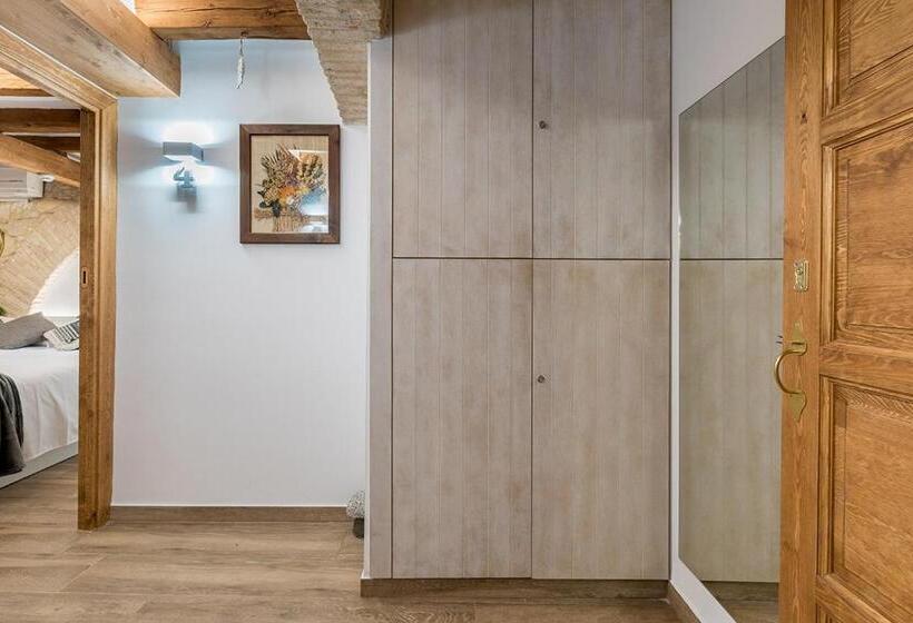 اتاق استاندارد, Hostal 977