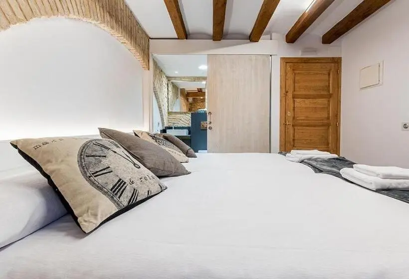 اتاق استاندارد, Hostal 977