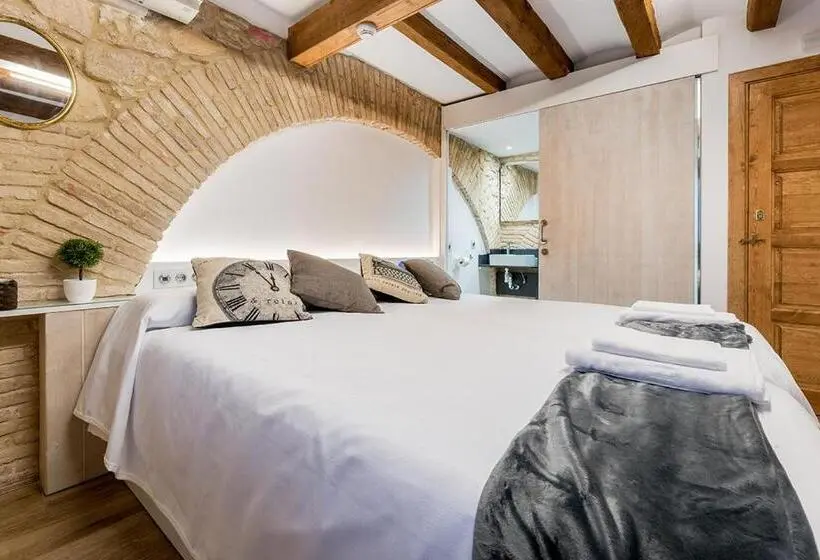 اتاق استاندارد, Hostal 977