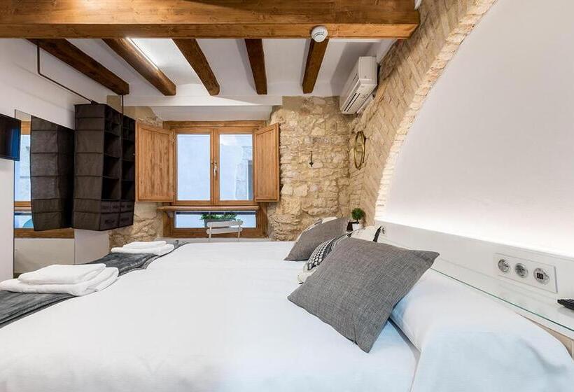 اتاق استاندارد, Hostal 977