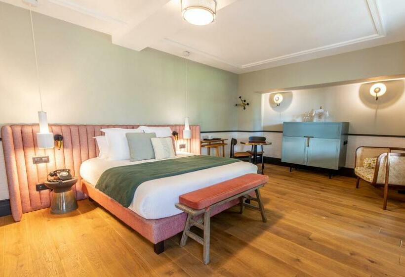 标准工作室, Ultimate Provence Hotel & Spa