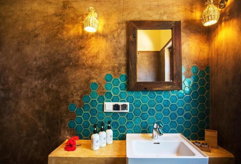 オーシャンビューデラックススイート, Clove Island Villas & Spa