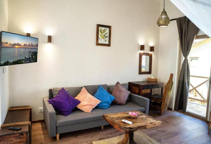 オーシャンビューデラックススイート, Clove Island Villas & Spa