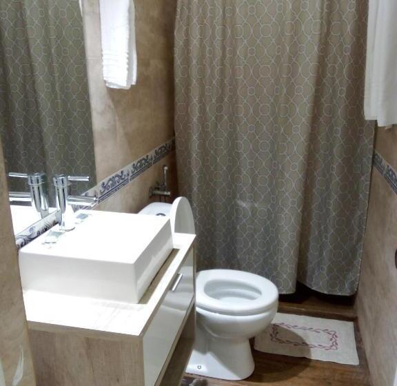 سوییت سوپریور, Ars Amici