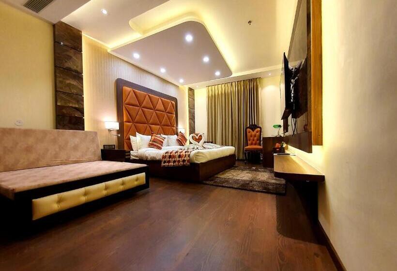 Номер Deluxe, Makhan Residency