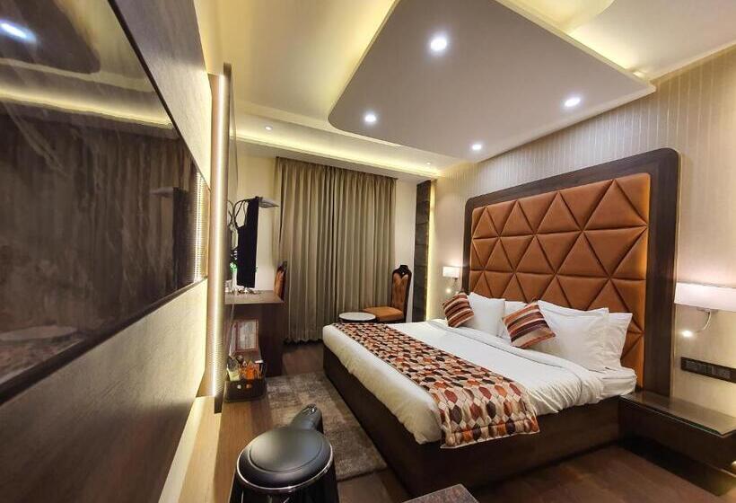 Номер Deluxe, Makhan Residency