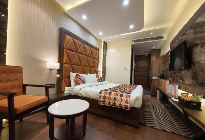 Номер Deluxe, Makhan Residency