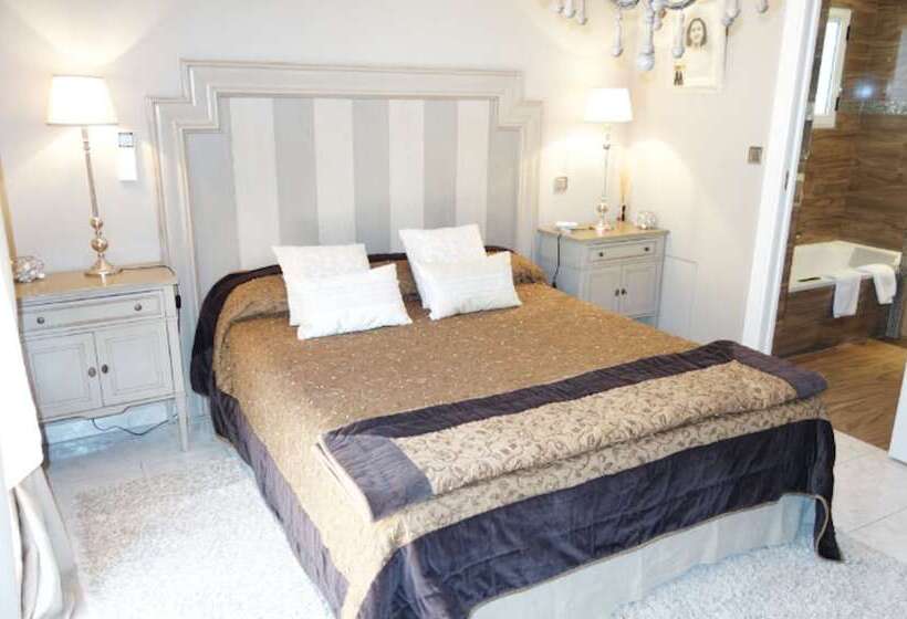 اتاق لوکس, Chez Virginie