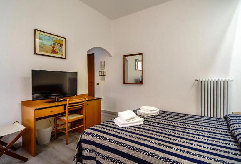 Номер Стандарт Трехместный, Albergo Martini