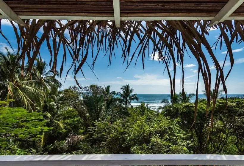 سوئیت با تخت بزرگ, Nosara Beach