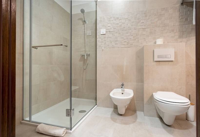 اتاق لوکس, Rubicon Garni