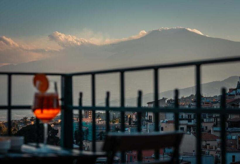 Habitación Estándar con Balcón, B&b Teatro Greco 39