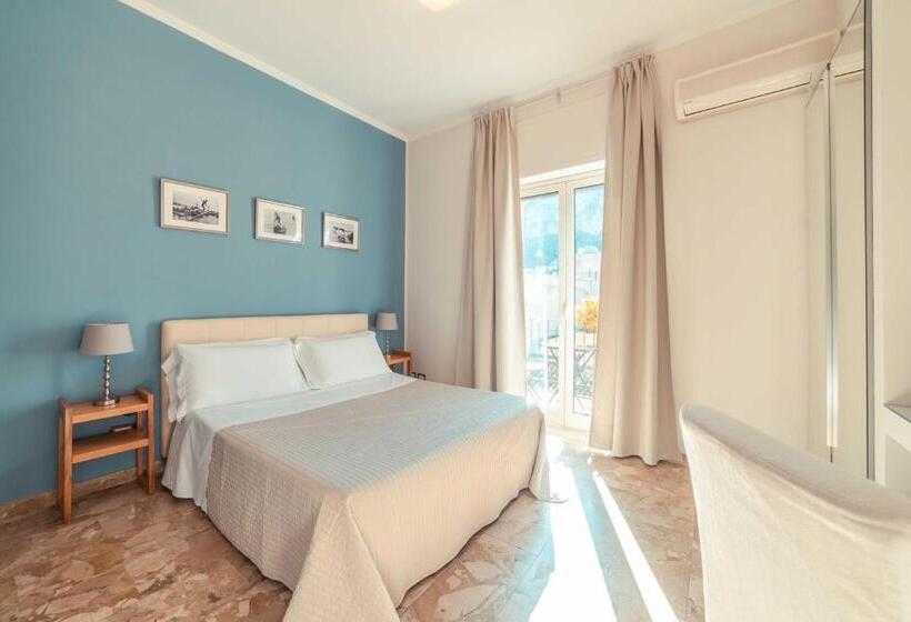 Habitación Estándar con Balcón, B&b Teatro Greco 39