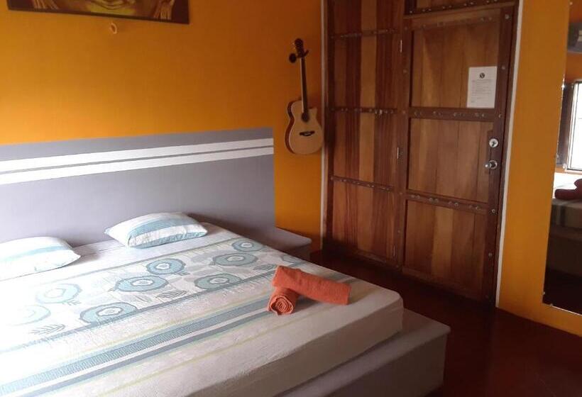 Номер Стандарт, Buena Onda Backpackers