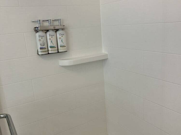 Standard-huone, Holiday Inn Express & Suites Mobile University Area, An Ihg