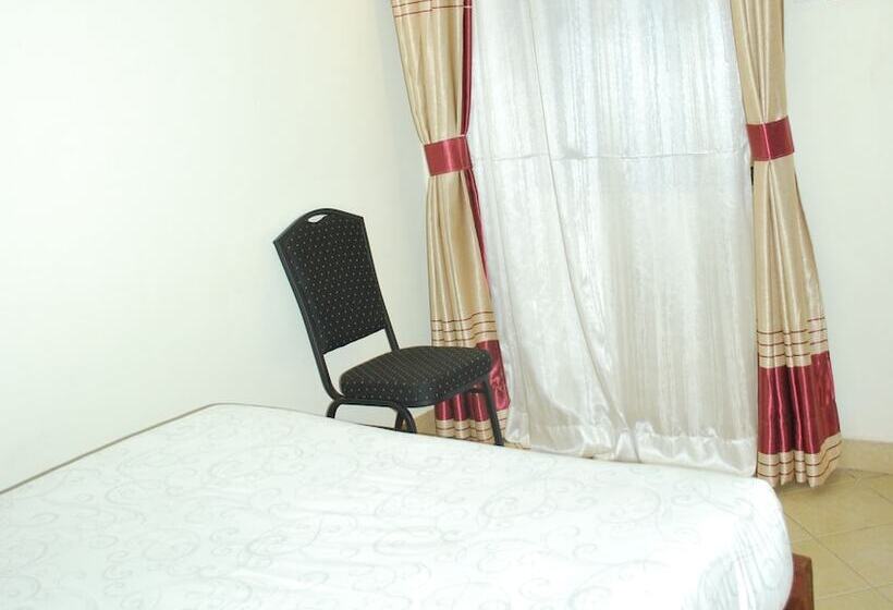 اتاق استاندارد یک نفره, Neptune Plaza