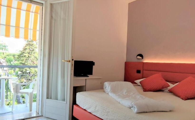 Номер Стандарт с Балконом, Villa Platani