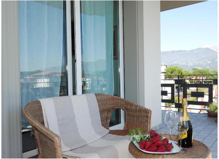 شقة غرفتين, Michelangelo Rta