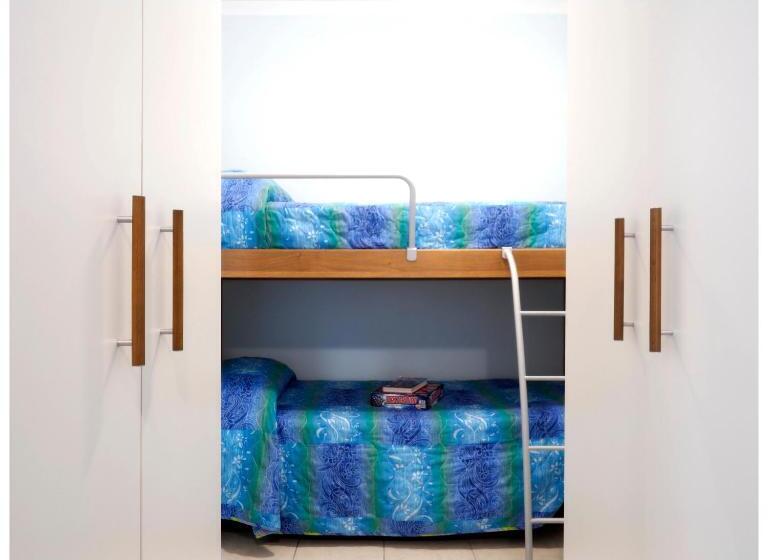 شقة غرفة واحدة, Michelangelo Rta