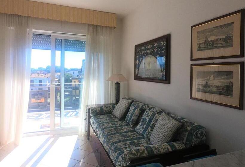 شقة غرفة نوم واحدة مزودة بشُرفة, Michelangelo Rta