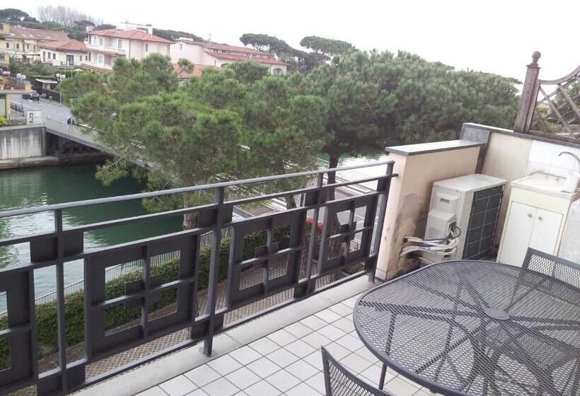 شقة غرفة نوم واحدة مزودة بشُرفة, Michelangelo Rta