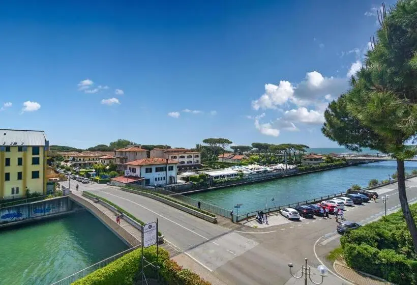 1 Bedroom Penthouse Apartment, Michelangelo Rta