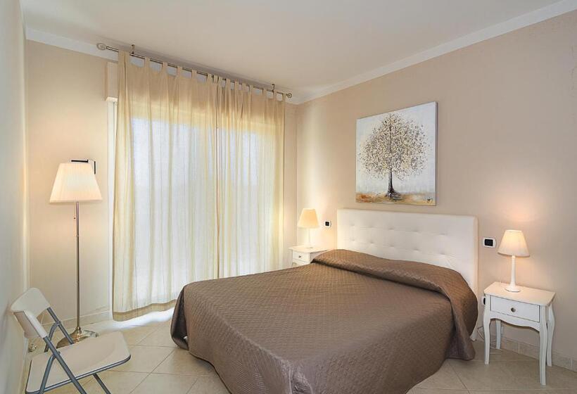 شقة دور أخير غرفة نوم واحدة, Michelangelo Rta