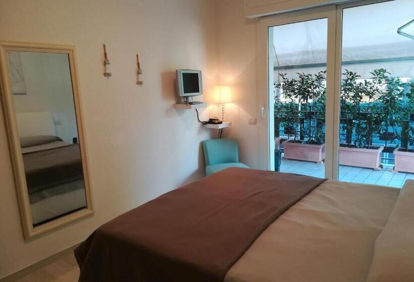 شقة غرفتين, Michelangelo Rta