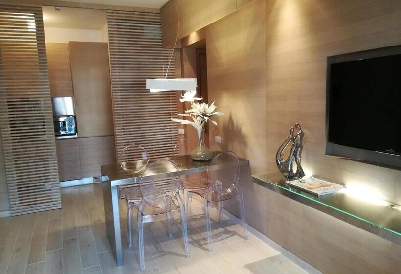 شقة غرفتين, Michelangelo Rta