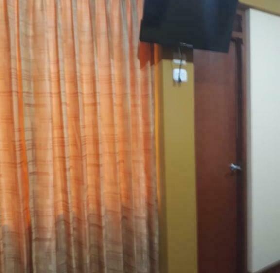 Семейный Номер, El Marquez