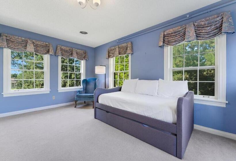 프레지덴셜 스위트, Presidents House B & B