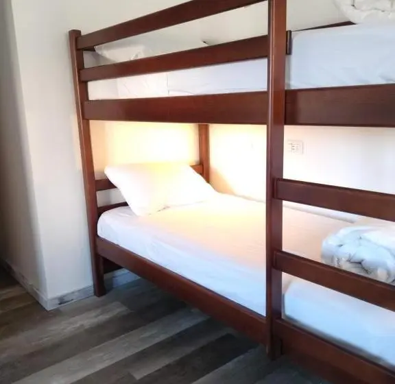 Standard Neljän Hengen Huone, Patagon Backpackers