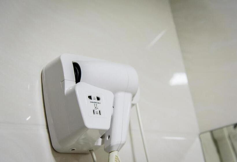 اتاق سوپریور, Tourist Inn