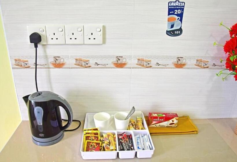 اتاق لوکس یک تخته, Tourist Inn