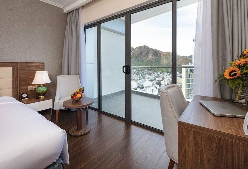 اتاق لوکس با چشم‌انداز دریا, Nha Trang Horizon