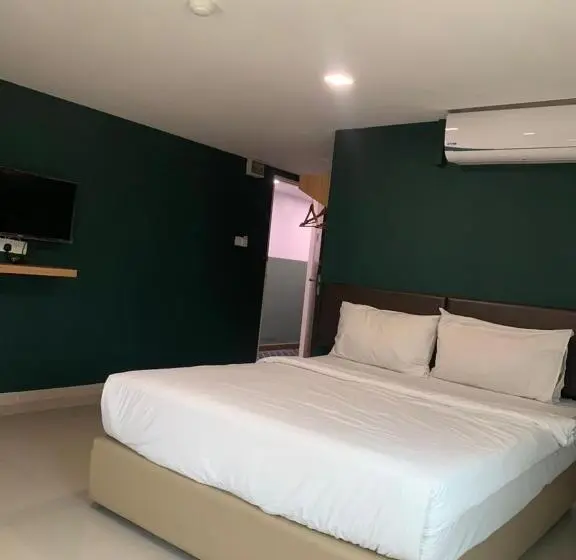 スイート, Room V @ Jalan Megat