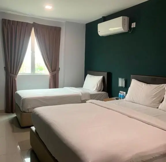 デラックストリプルルーム, Room V @ Jalan Megat