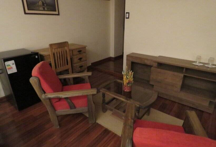 اتاق لوکس, De Sal Atipax