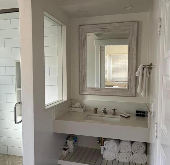 كابينة, Circle Bar B Guest Ranch