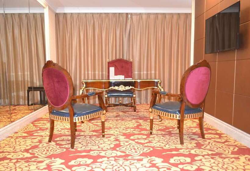 Suite Prezydencki 2 Sypialnie, Kaloum