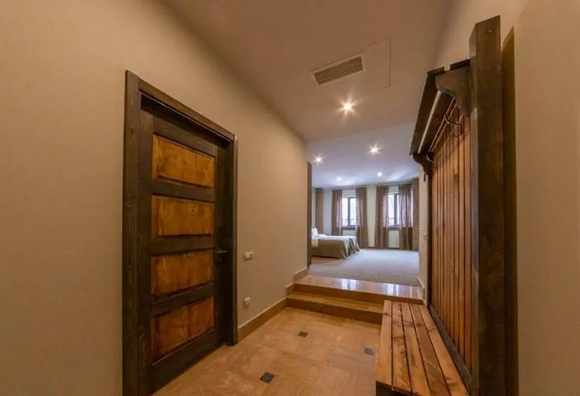 اتاق لوکس, Apricot Hotel Yerevan