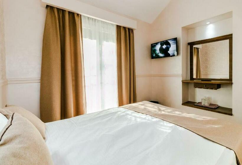 غرفة قياسية, Marina