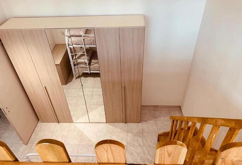 חדר דופלקס, Luxar Room