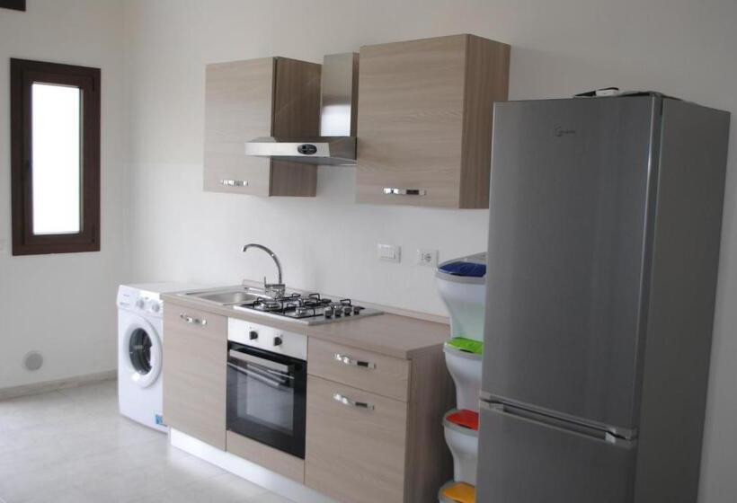 חדר דופלקס, Luxar Room