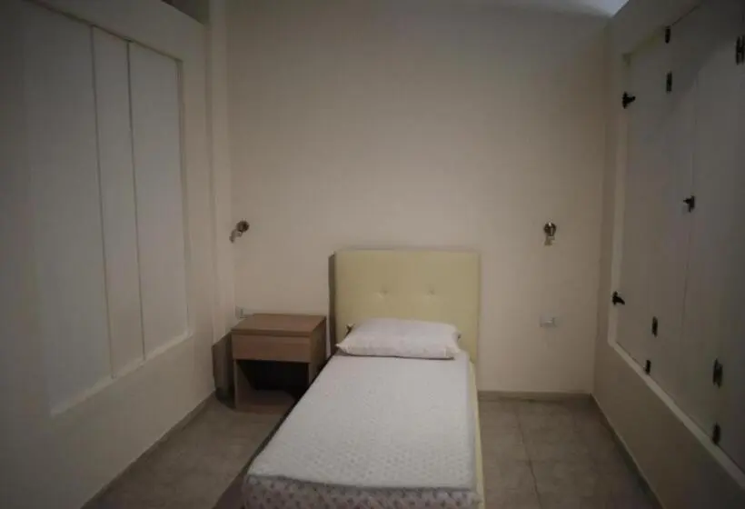 آپارتمان 1 خوابه, Luxar Room