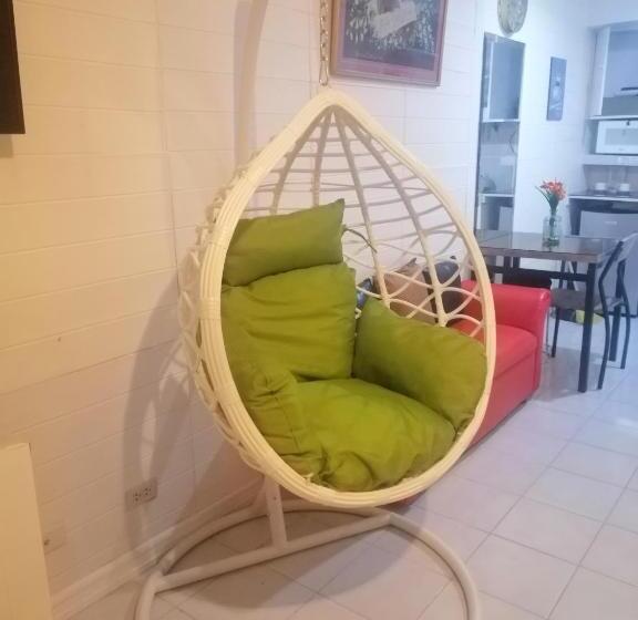 استودیوی استاندارد, Evelyn S Place At Tagaytay 2