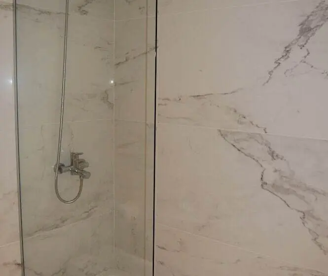 اتاق استاندارد سه نفره, Avellaneda Aparts & Suites