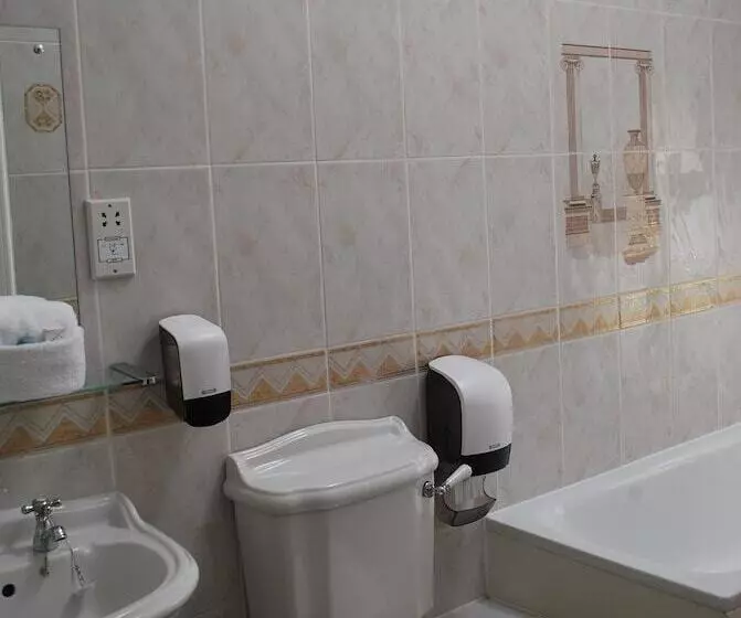 اتاق استاندارد, Dunmar House